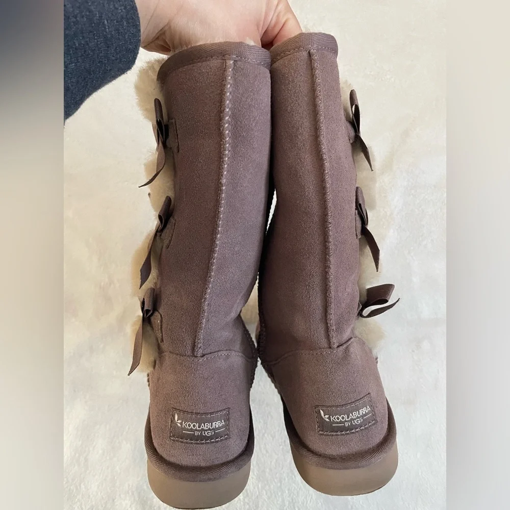 Koolaburra by UGG Women’s Purple Fur-Trimmed Bow Boots size 8 Great Condition!